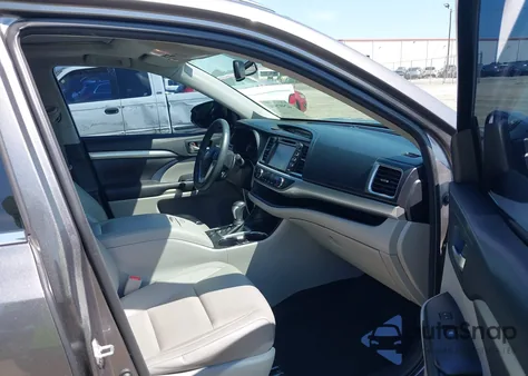 2016 Toyota Highlander Xle V6 из США, поврежденный, VIN 5TDKKRFH6GS502670